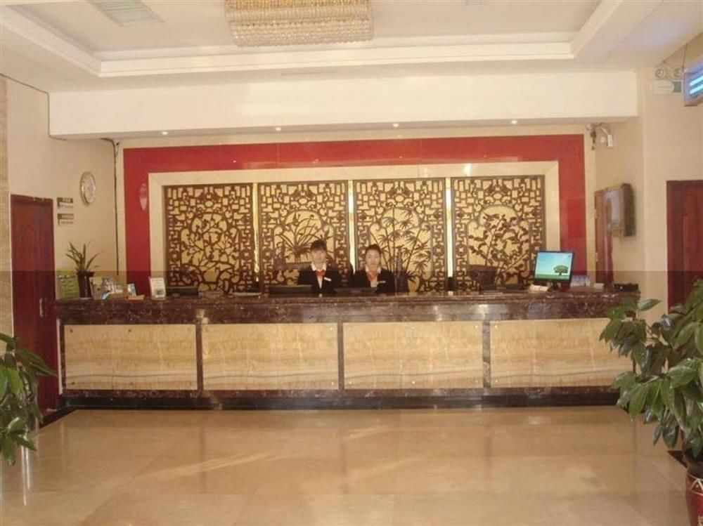 Greentree Inn- Linyi Bus Station Branch 外观 照片