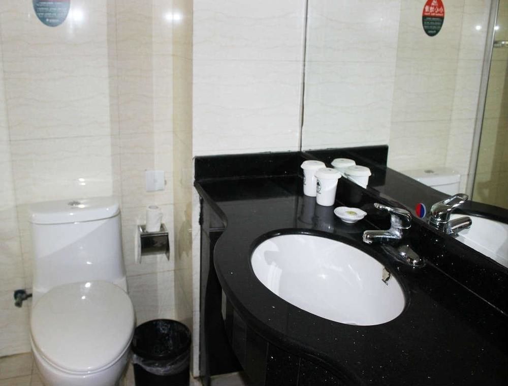 Greentree Inn- Linyi Bus Station Branch 外观 照片