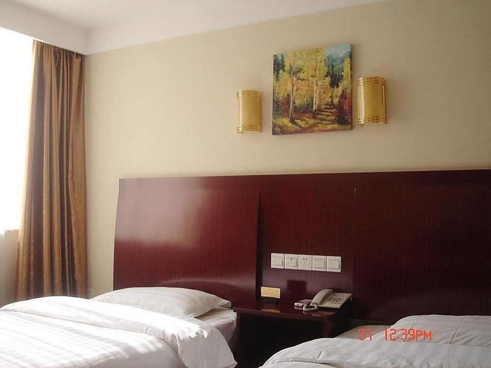 Greentree Inn- Linyi Bus Station Branch 外观 照片